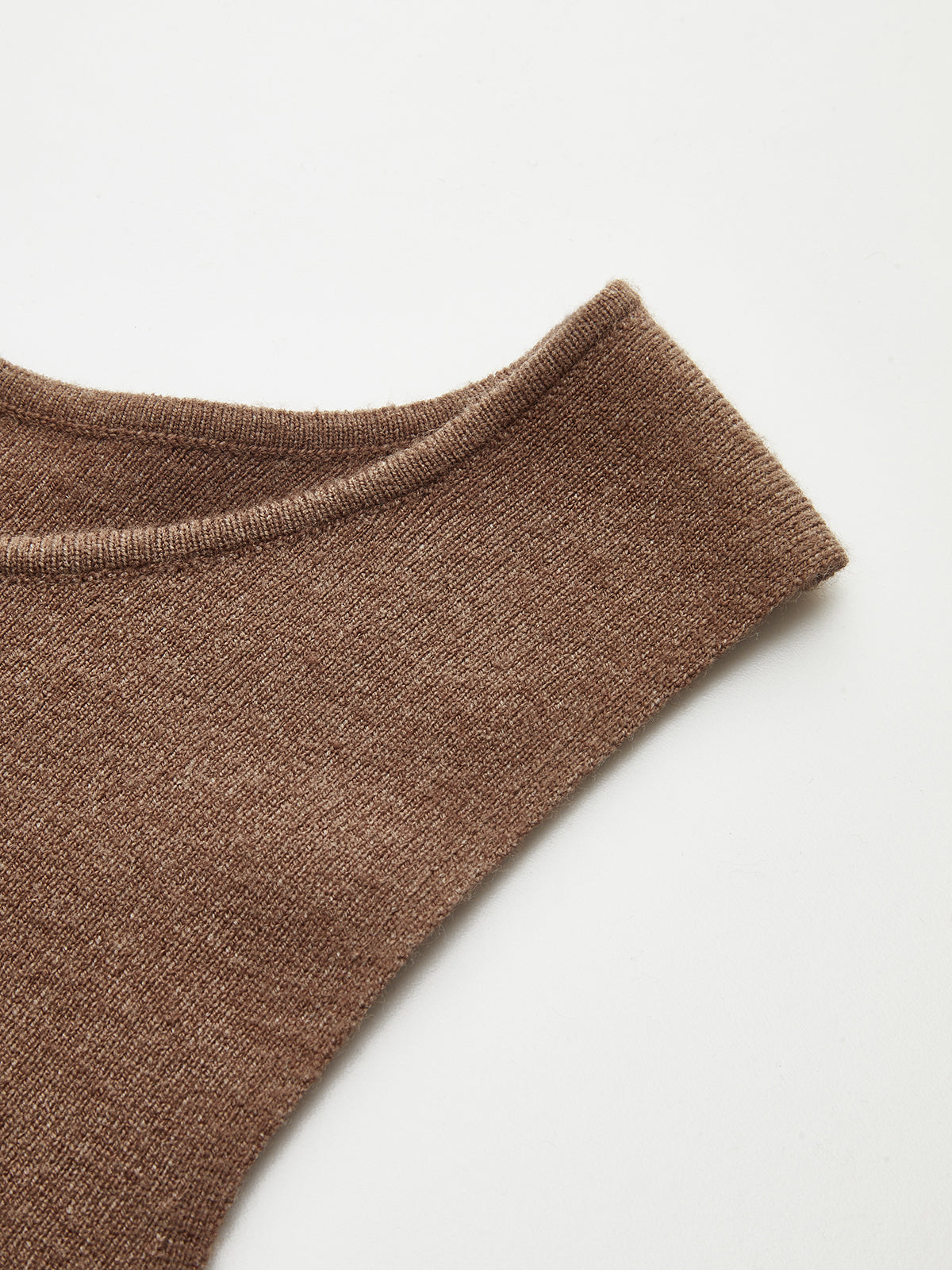 Ensemble deux pièces tricoté débardeur et capelet