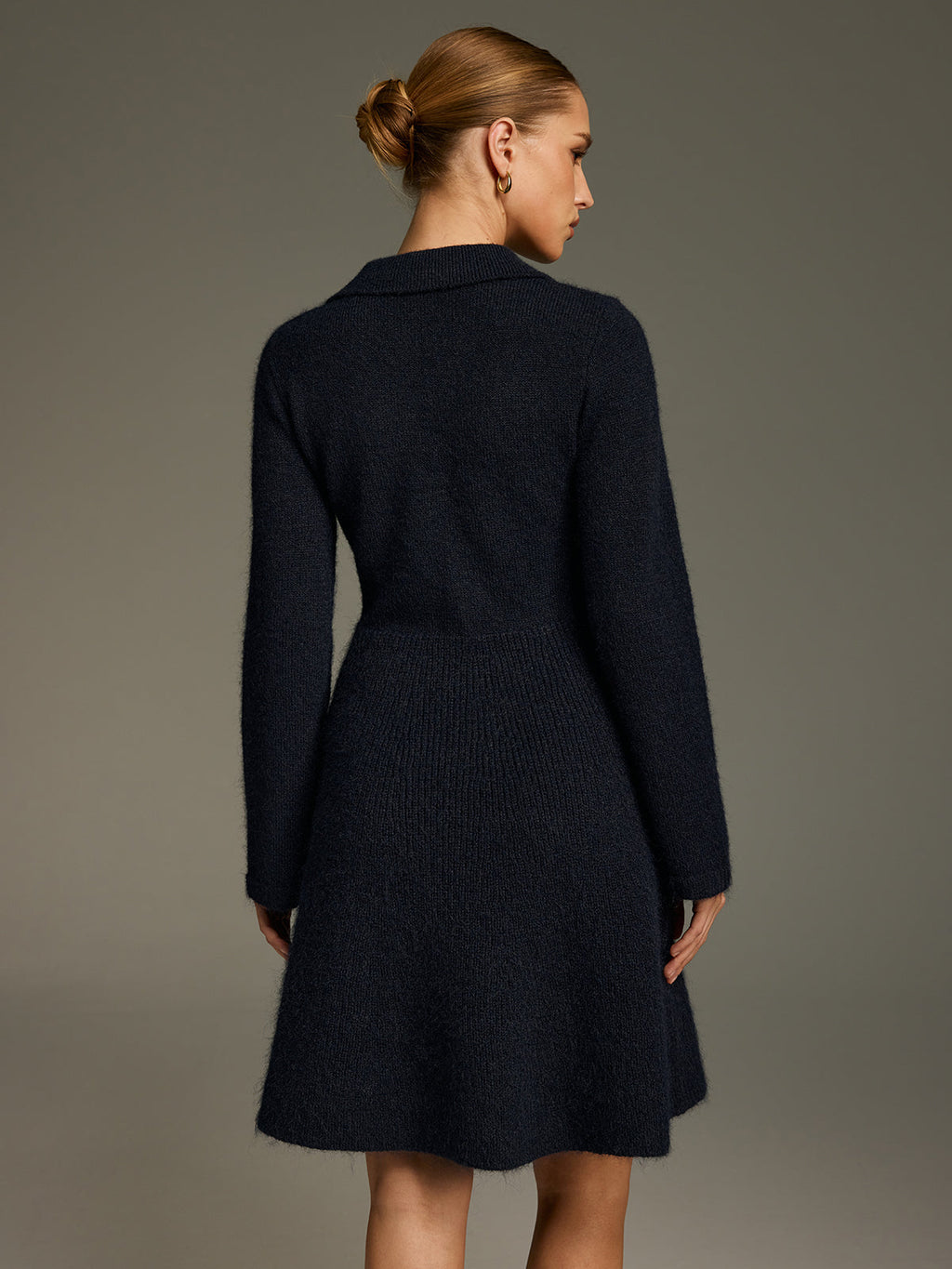 Mini-robe en maille mélangée de laine à col polo