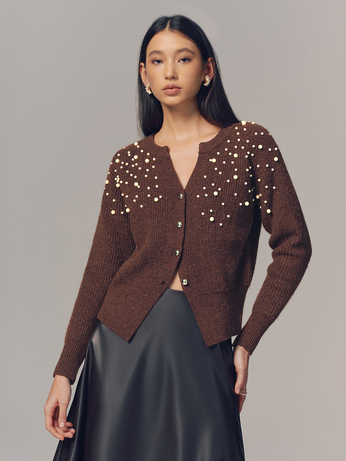 Cardigan en mélange de laine orné de perles
