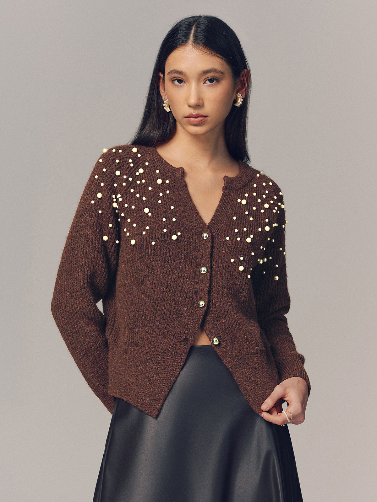 Cardigan en mélange de laine orné de perles