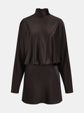 Mini-robe drapée en satin à nouer au col
