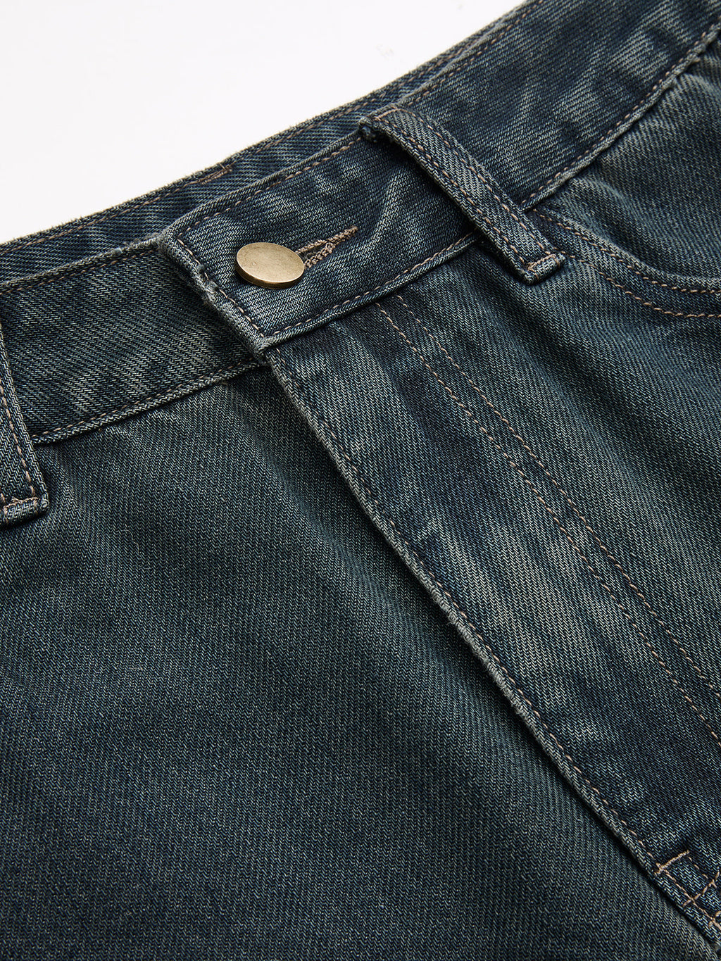 Gerade geschnittene Jeans mit mittelhohem Bund