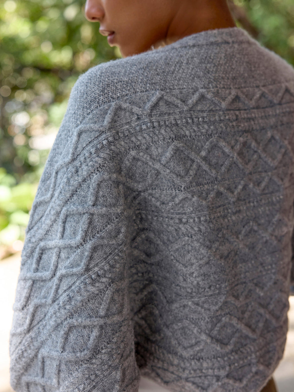 Gilet capelet torsadé en laine mélangée