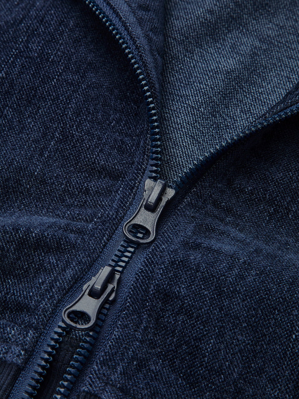 Samtjacke mit Reißverschluss & Hose mit weitem Bein