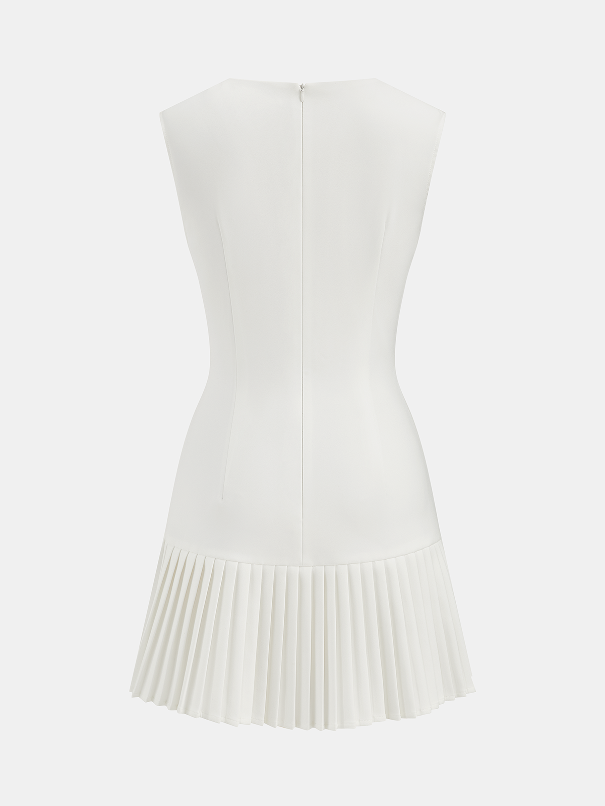 Ärmelloses, plissiertes Minikleid mit Metalldetail und schmaler Passform