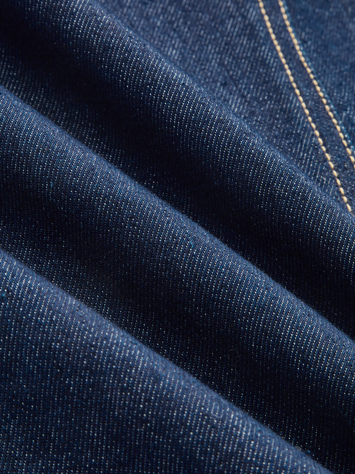 Gilet sans manches en jean ceinturé