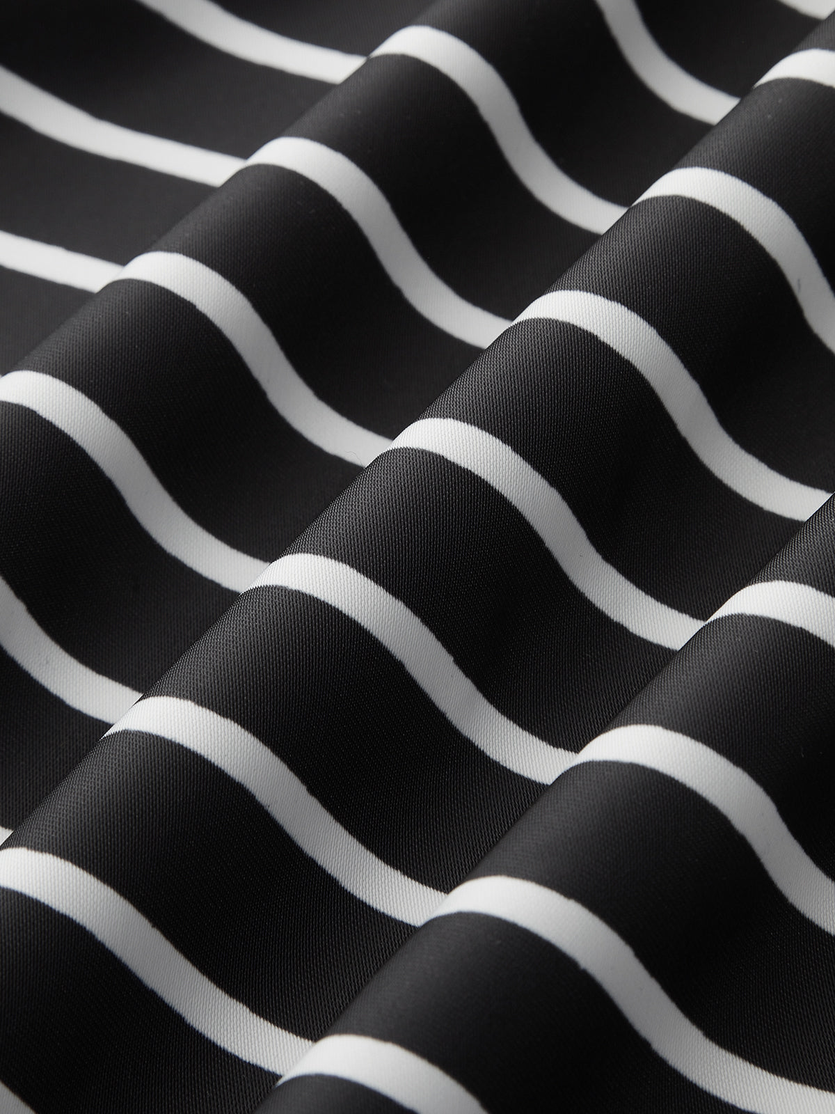 Robe portefeuille asymétrique à imprimé abstrait et illusion d'optique