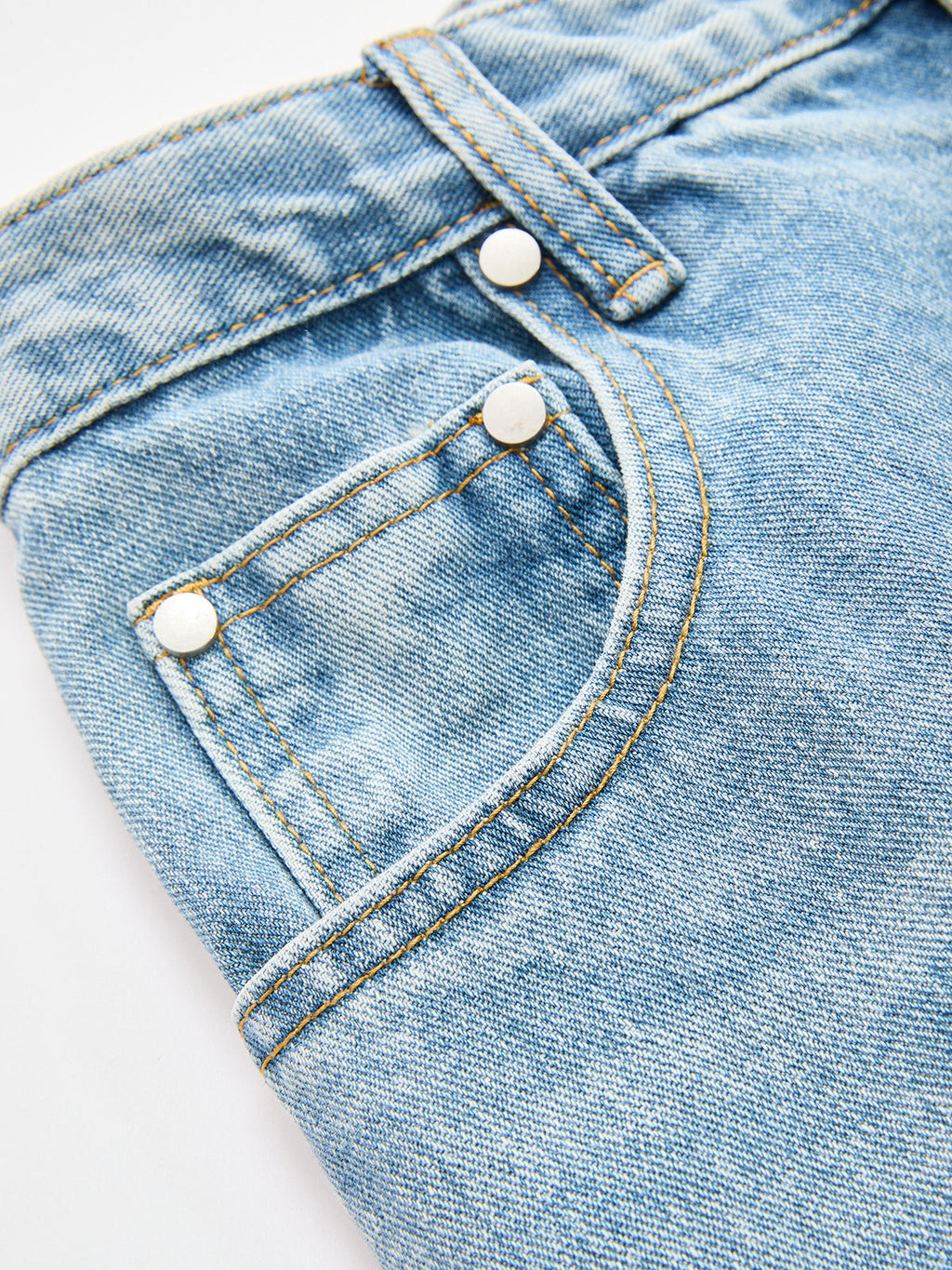 Cargo-Jeans mit gebogenem Bein