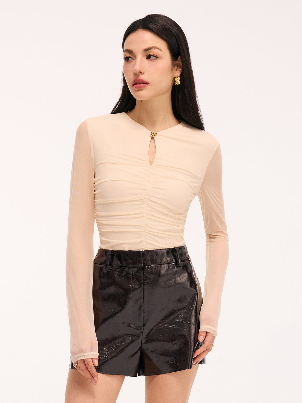 Keyhole transparentes Langarm-Top mit Raffungen