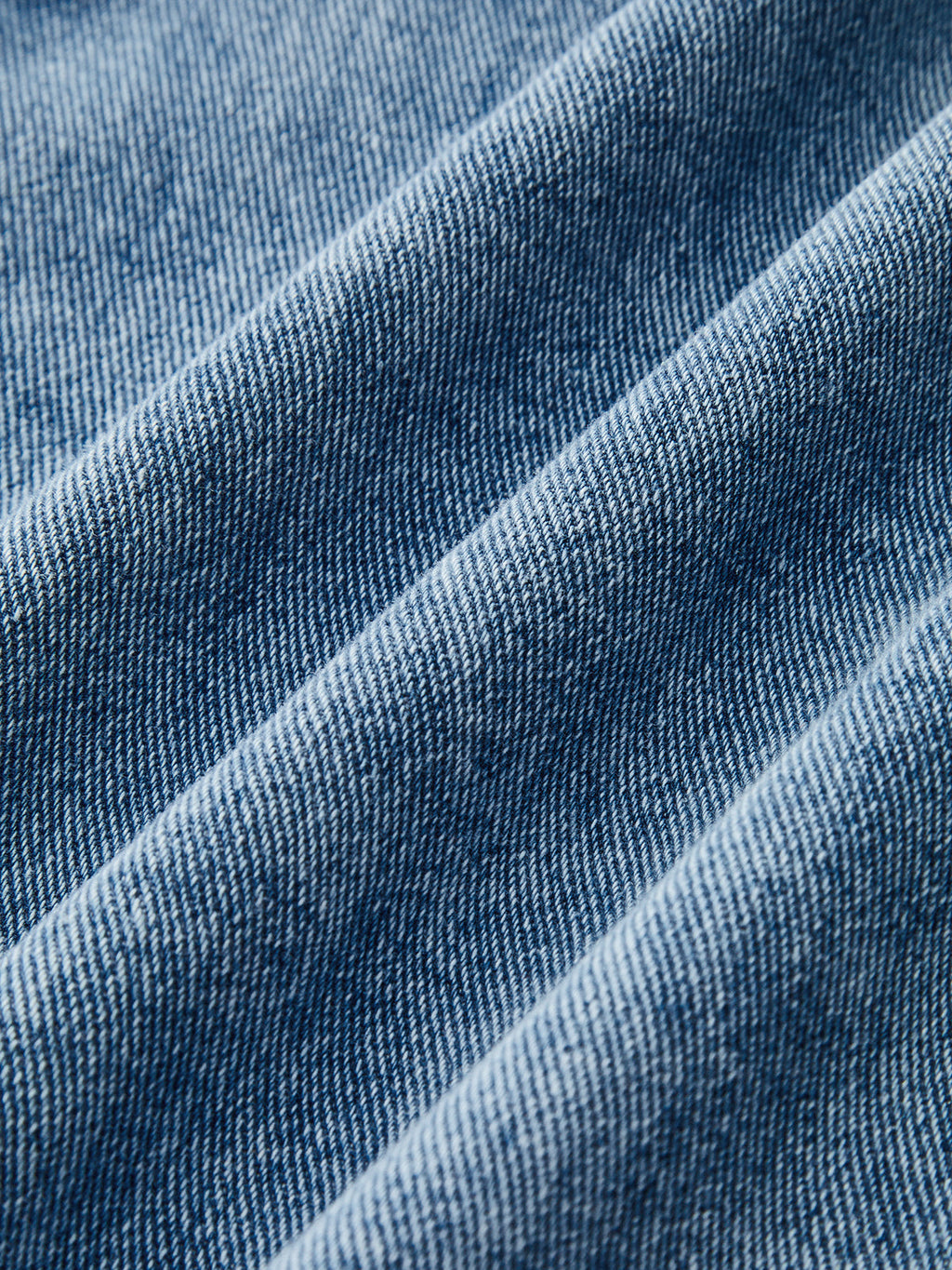 Jean large taille haute avec détails boutonnés