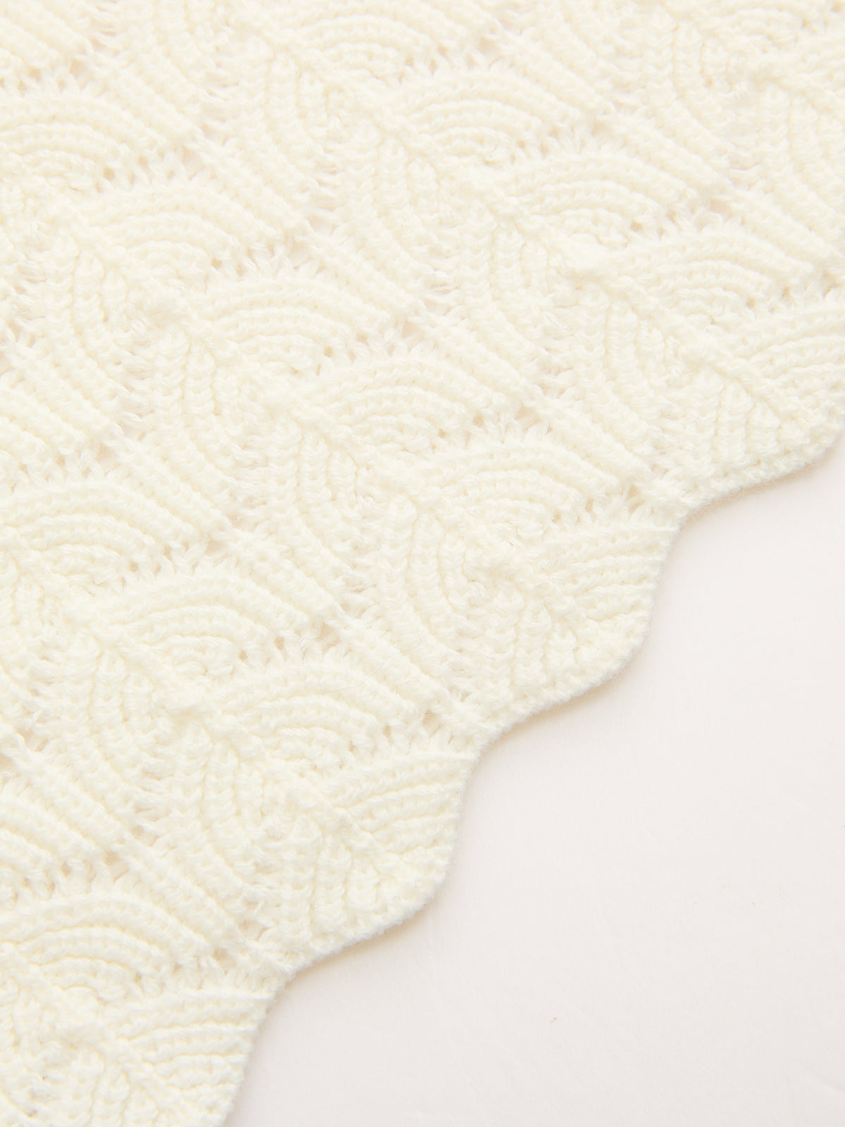 Robe longue en maille au crochet à manches évêque