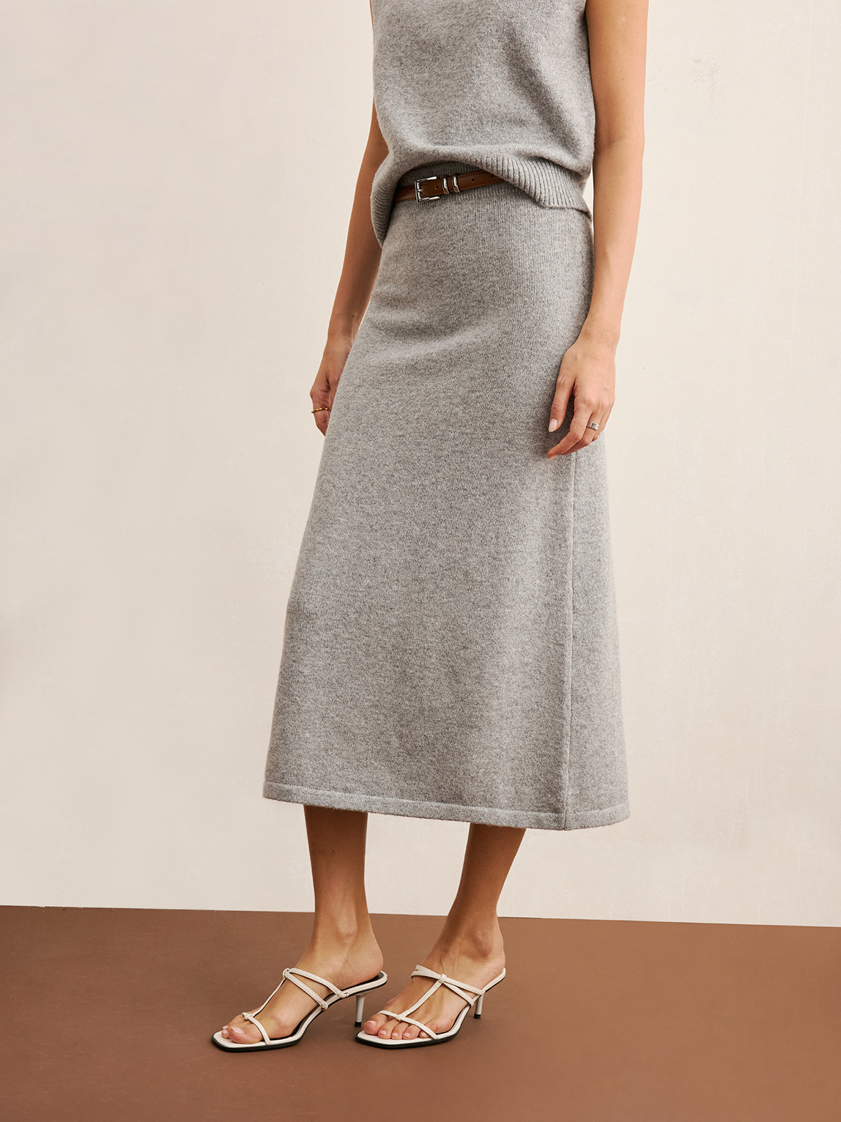 Stricktop mit Stehkragen und Midirock-Set ohne Gürtel