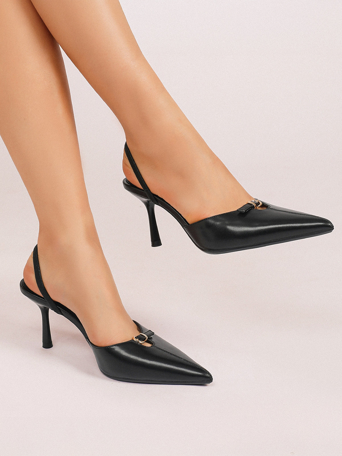 Spitze Slingback-Absatzschuhe mit Schnallendetail