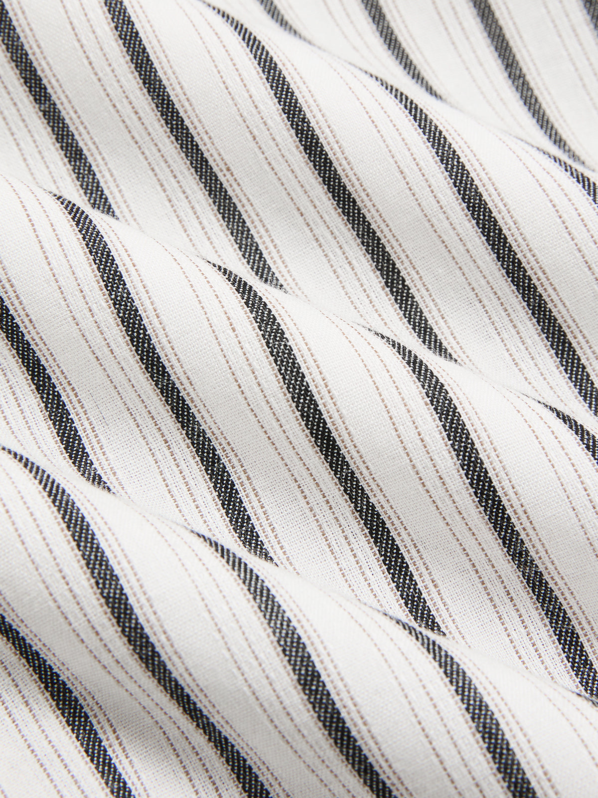 Robe midi sans manches rayée à col et ceinture à nouer
