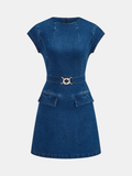 Mini-robe en jean ceinturée à manches courtes