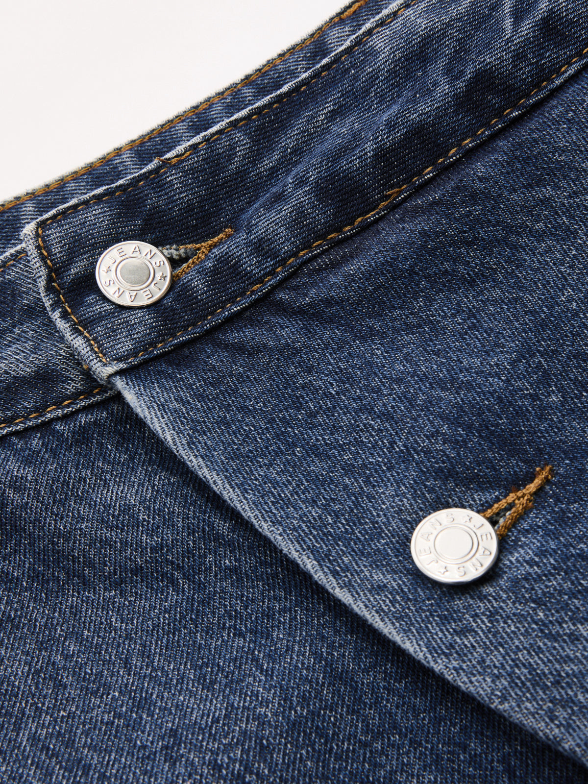 Asymmetrischer Bund Mid-Waist Ballon-Jeans