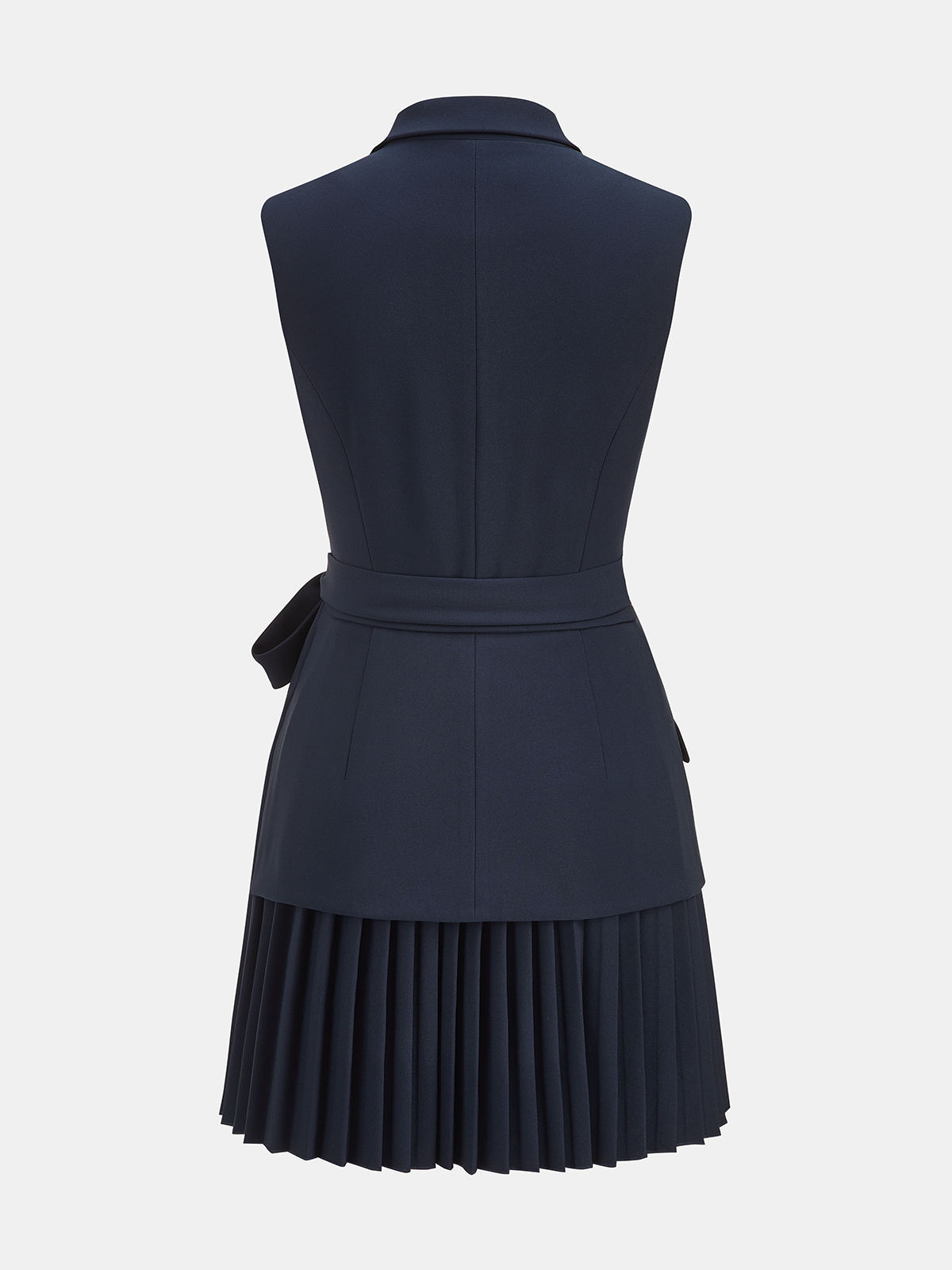 Robe blazer plissée sans manches avec ceinture