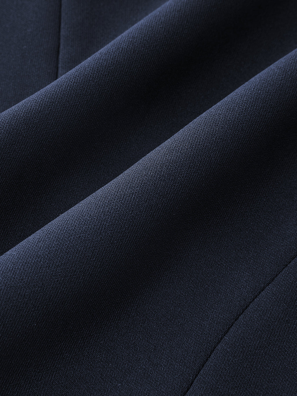 Ärmelloses Blazer-Kleid mit Gürtel und Falten