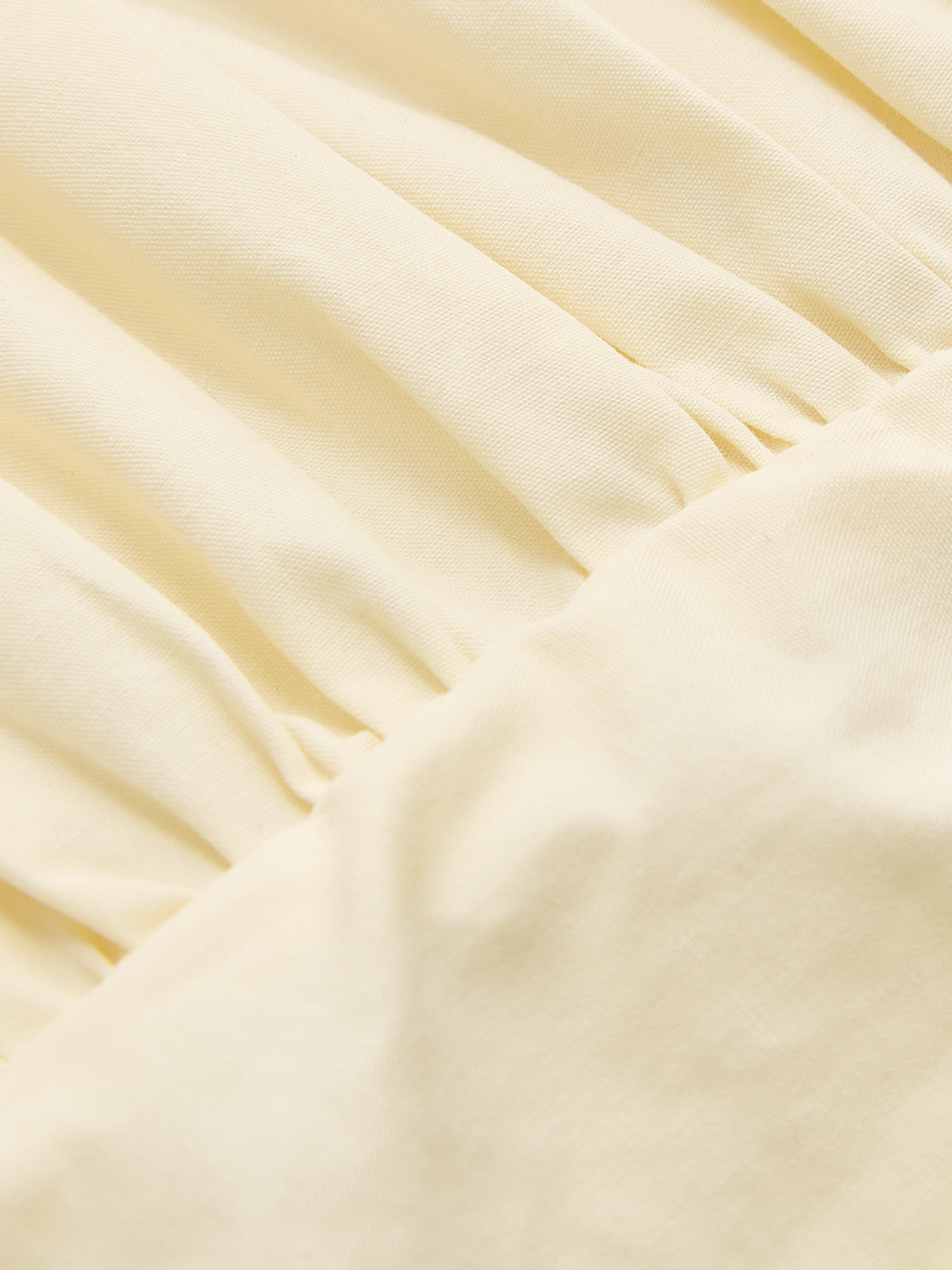 Robe midi sans manches à taille froncée