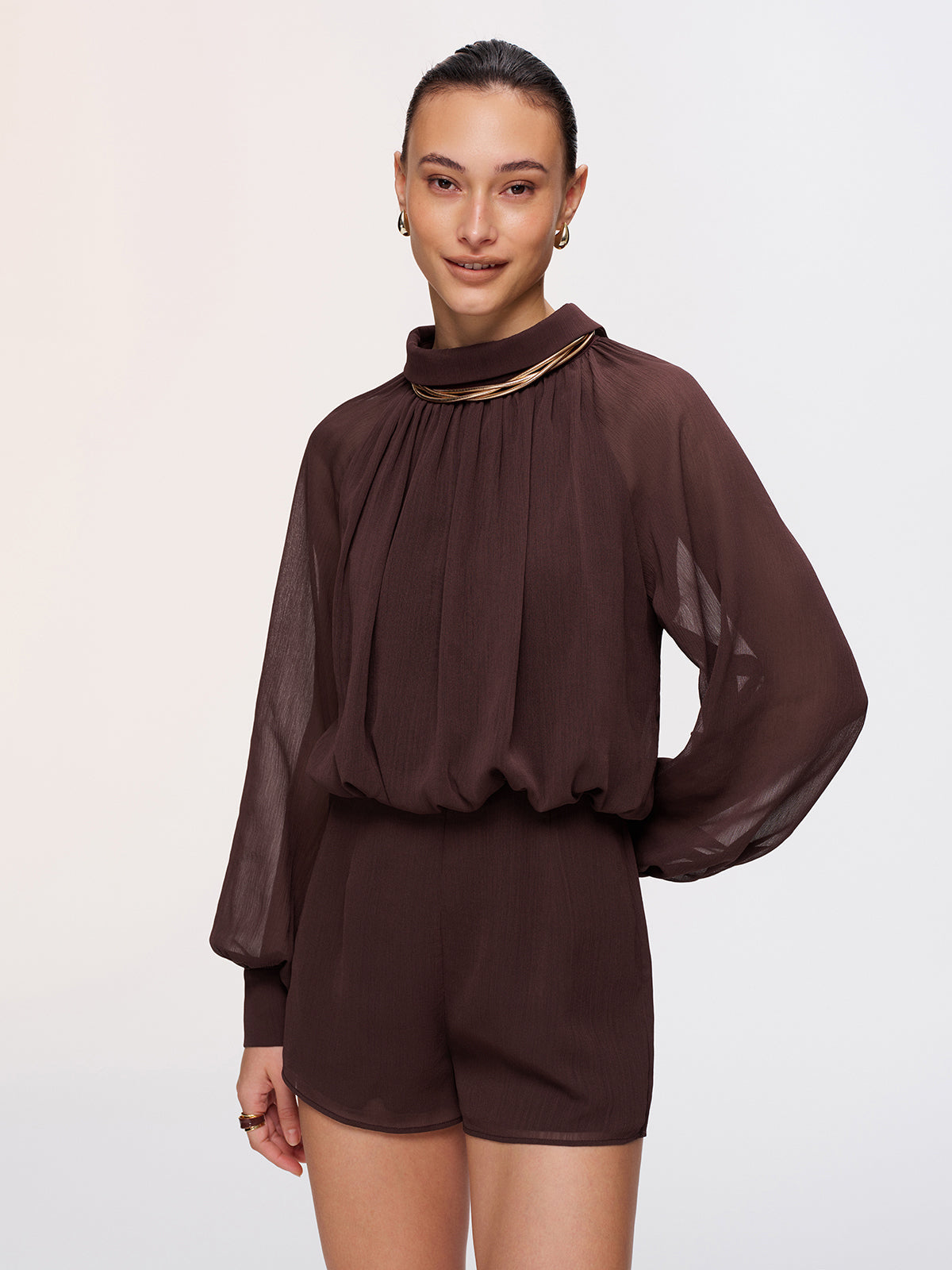 Overall aus halb-transparentem Chiffon mit Laternenärmeln