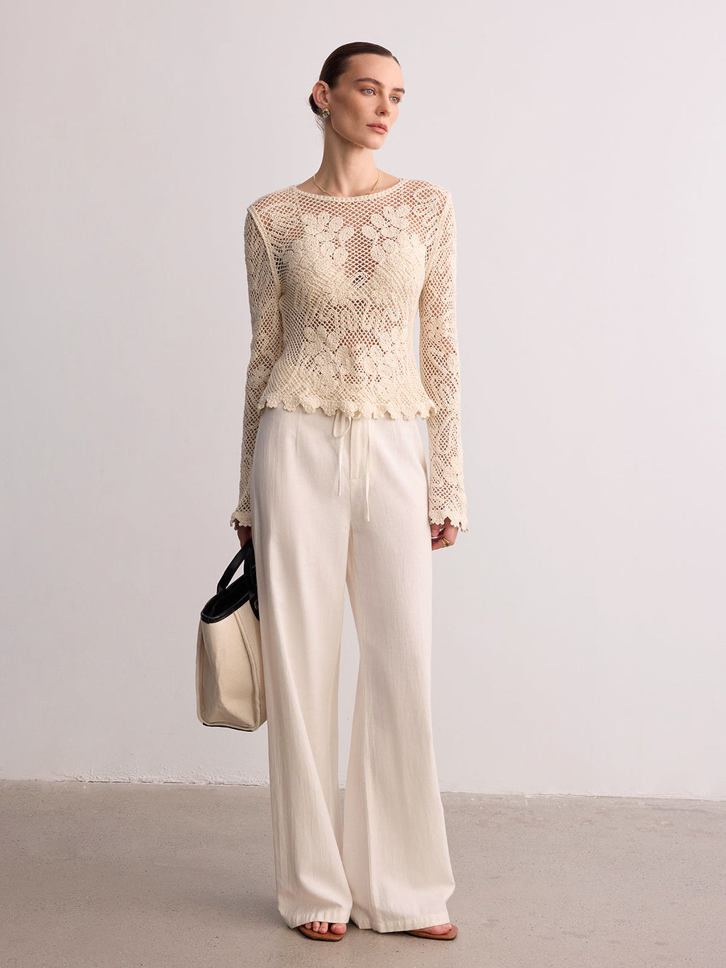 Haut en maille à manches longues et dentelle au crochet