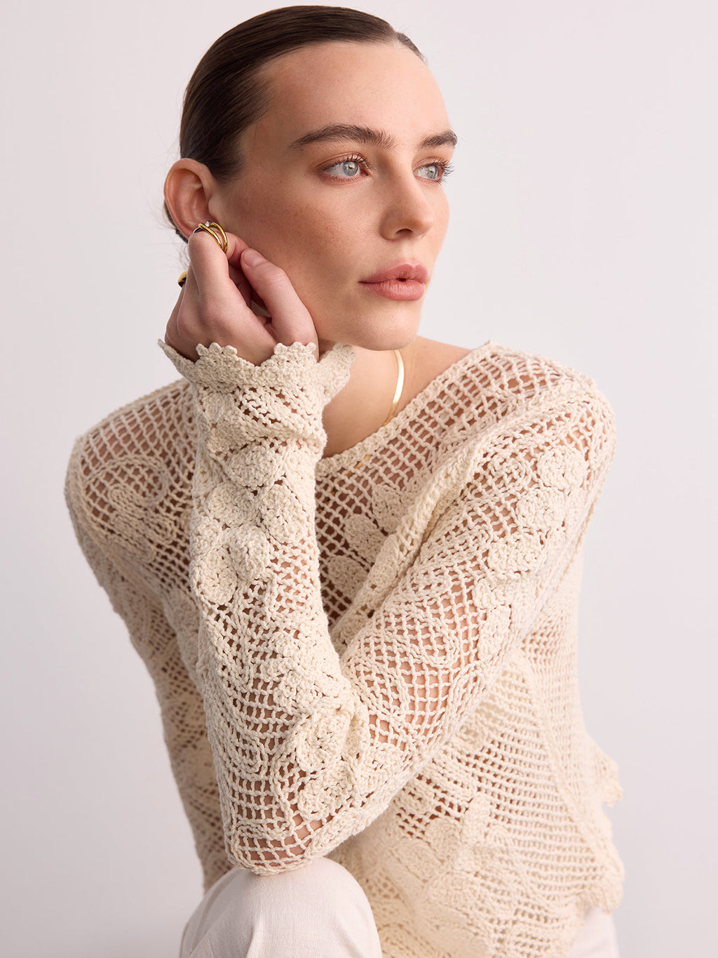 Haut en maille à manches longues et dentelle au crochet