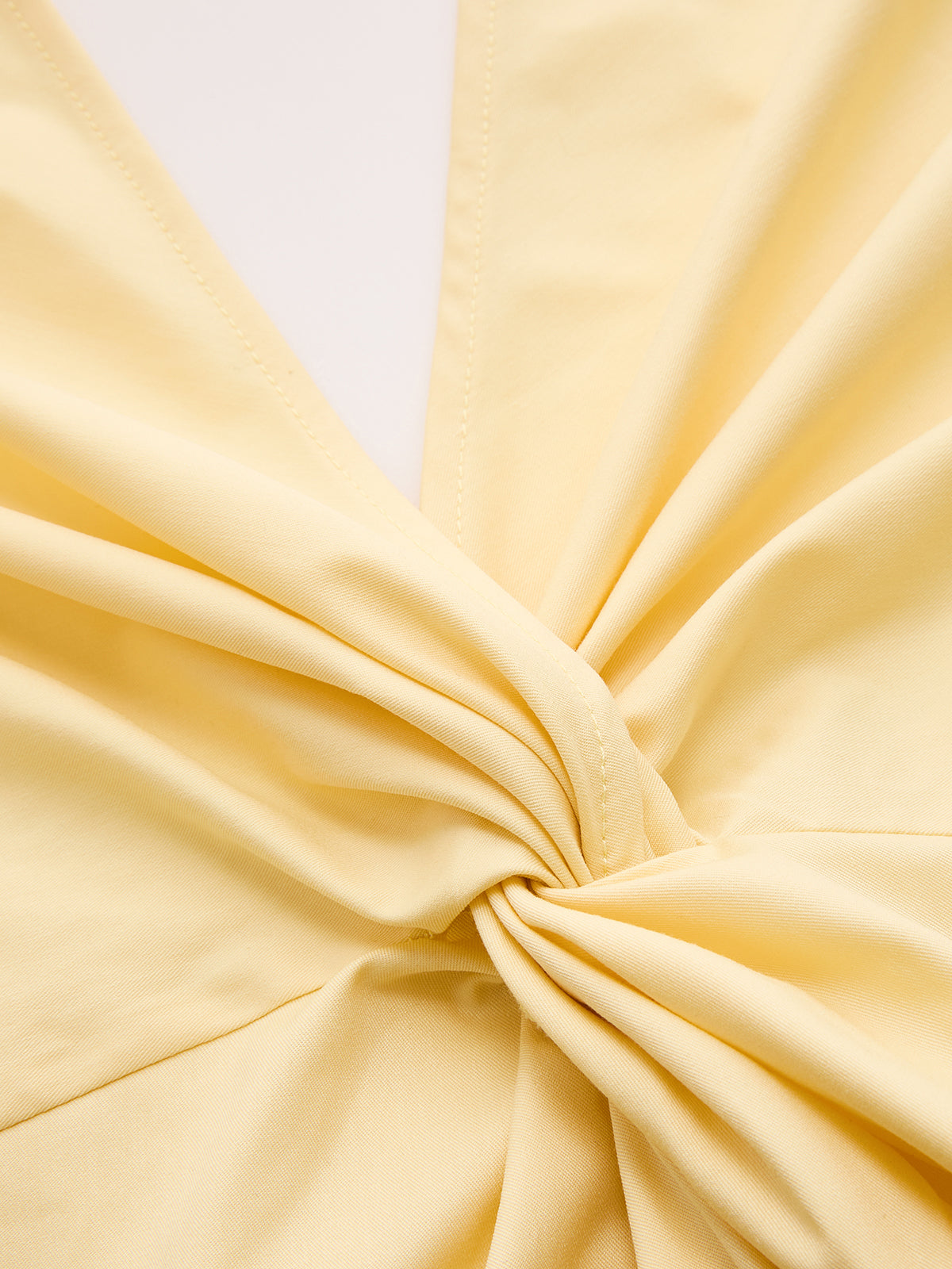 Robe longue torsadée à col licou