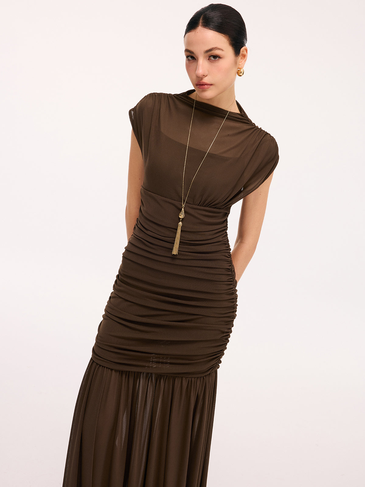 Halbtransparente geraffte Maxi-Kleid mit Kappenärmeln aus Mesh