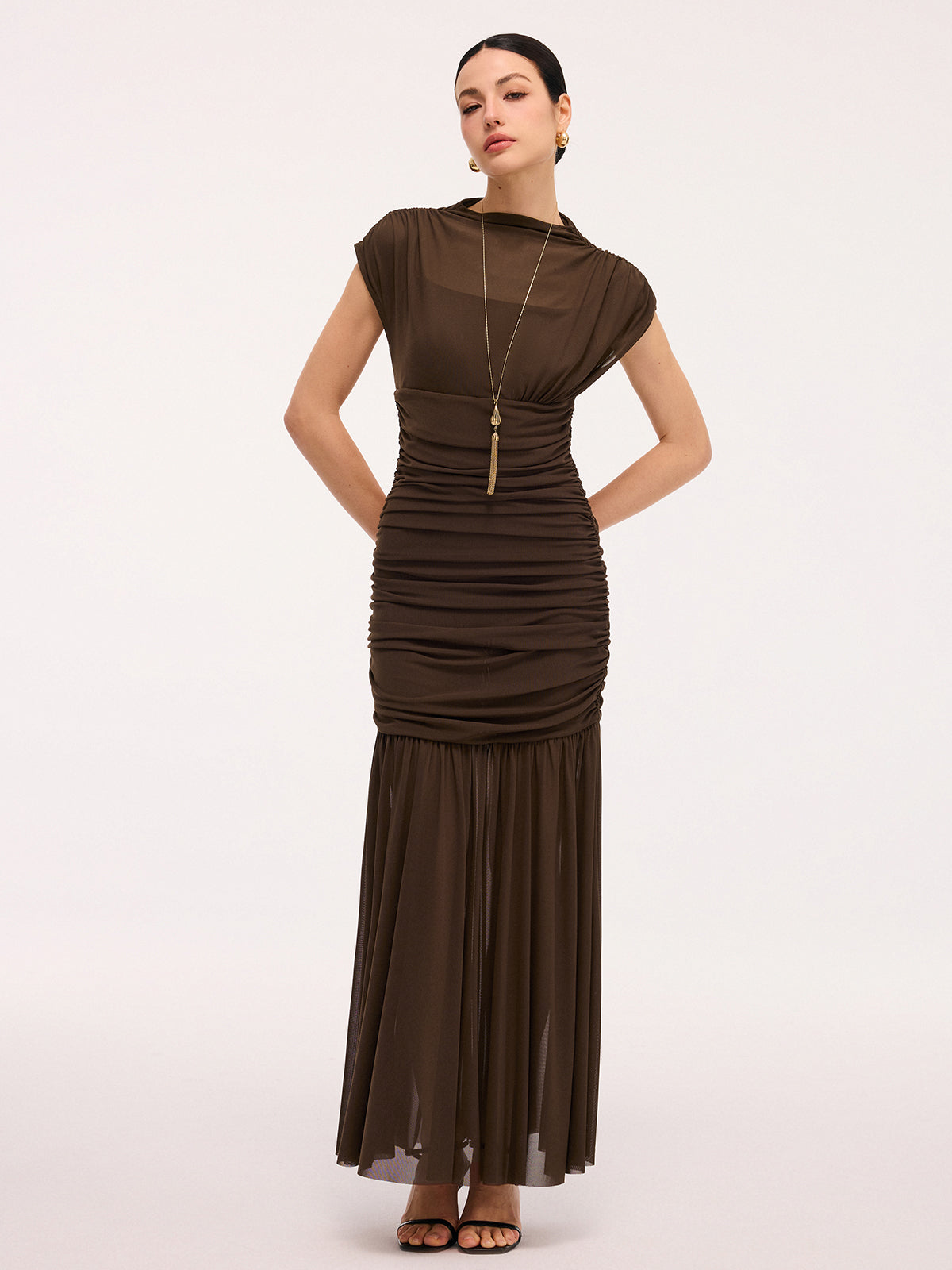 Halbtransparente geraffte Maxi-Kleid mit Kappenärmeln aus Mesh