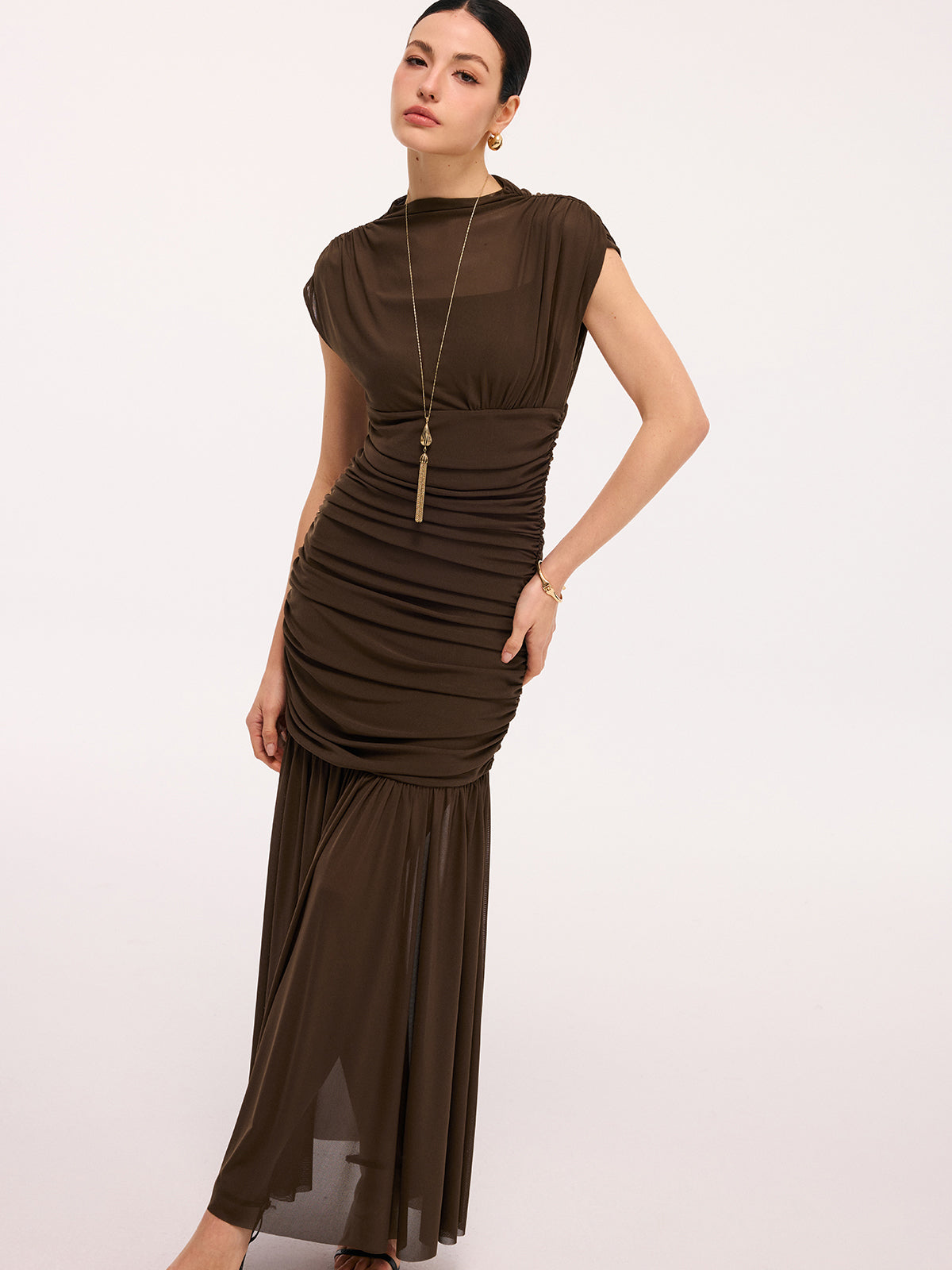 Halbtransparente geraffte Maxi-Kleid mit Kappenärmeln aus Mesh