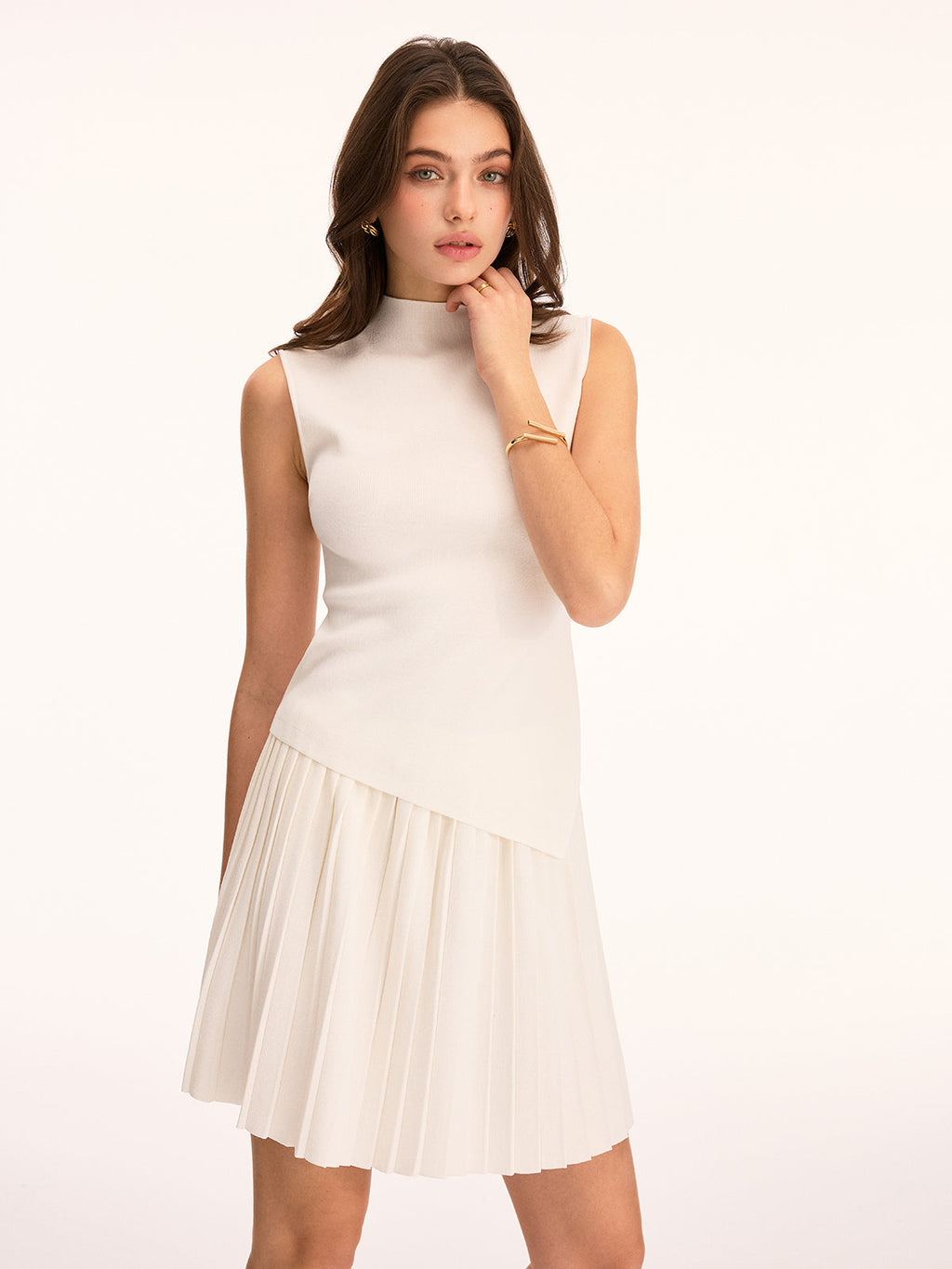 Sleeveless Knit Top & Pleated Mini Skirt Set