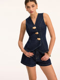 Ensemble gilet en jean boutonné asymétrique et short