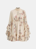 Mini-robe étagée en mousseline fleurie à volants