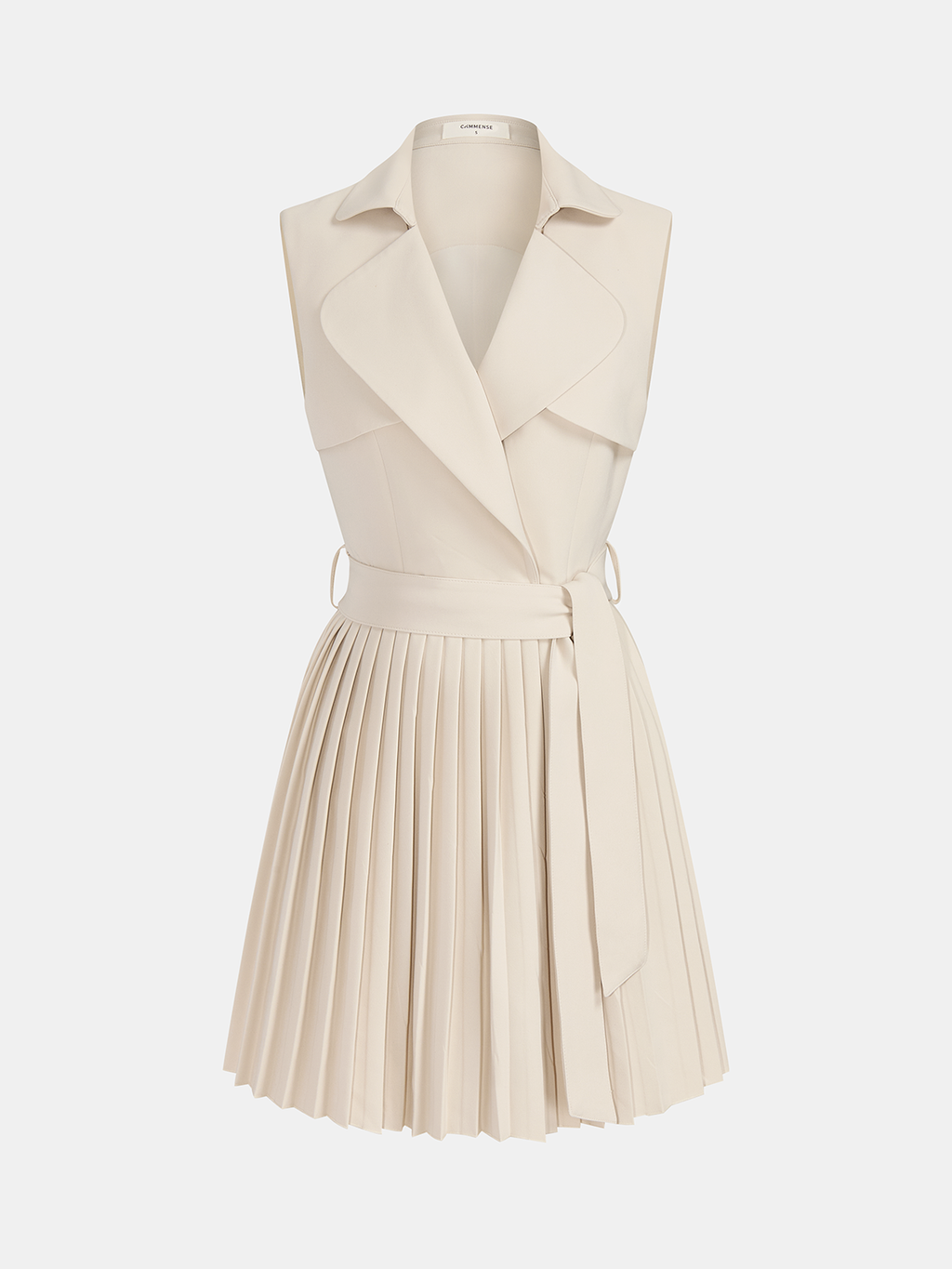 Mini-robe plissée sans manches à revers et ceinture