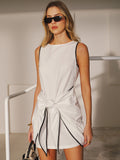 Mini-robe sans manches en coton et lin avec nœud à la taille