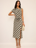 Robe longue asymétrique à carreaux avec fente