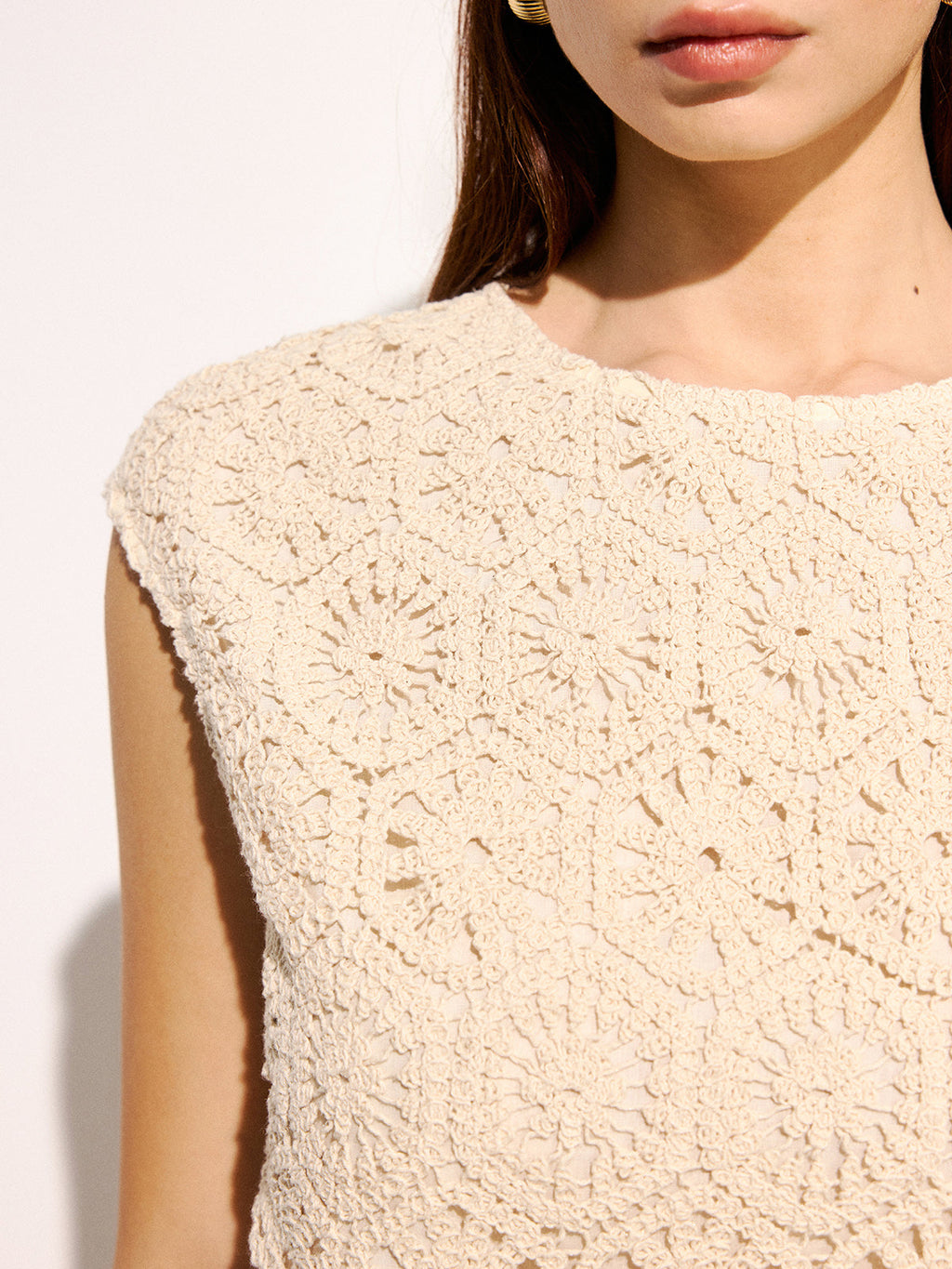 Ensemble débardeur court et pantalon en crochet
