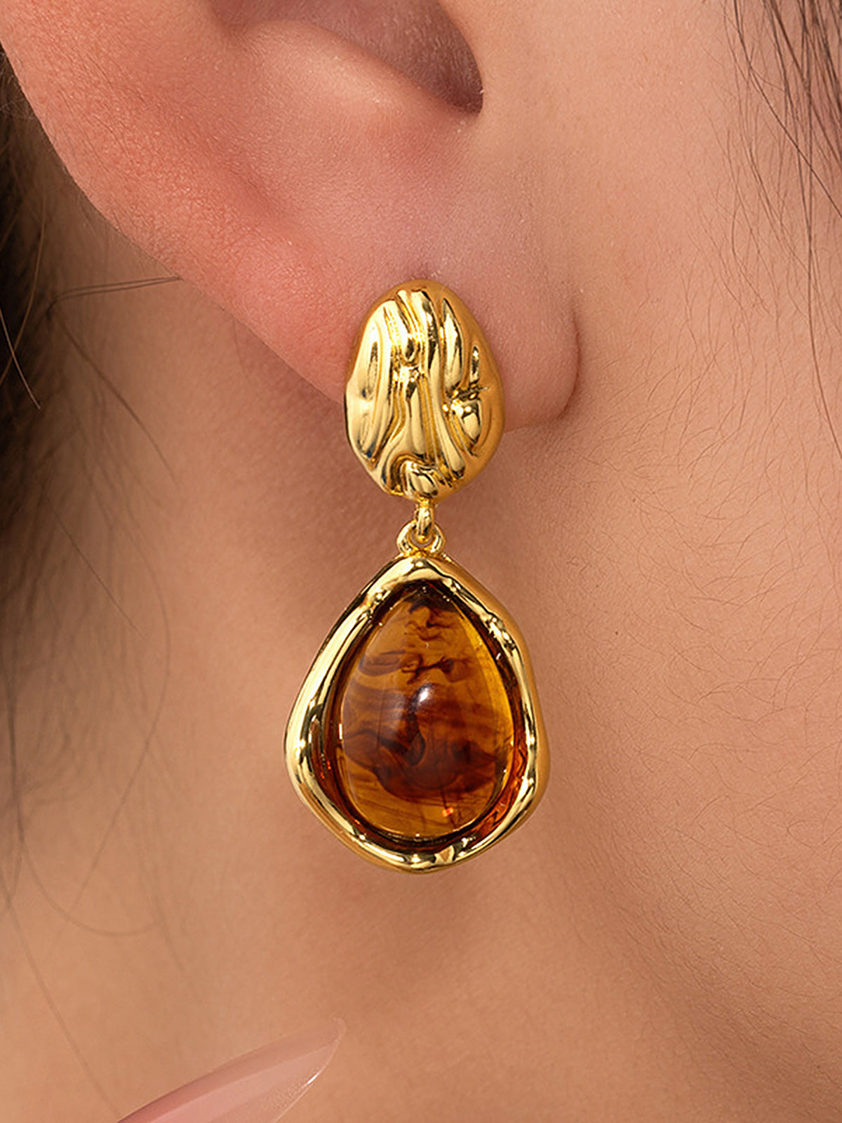 Boucles d'oreilles pendantes gemmes goutte d'eau texturées