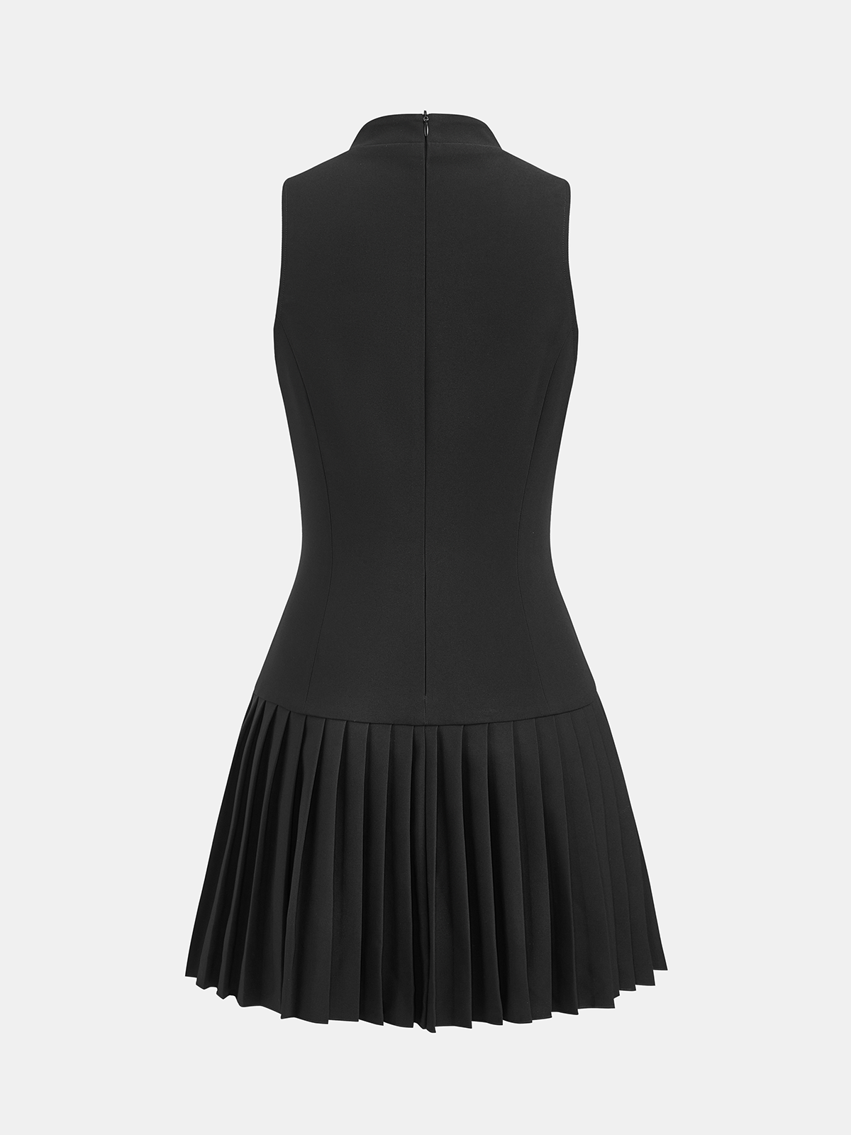 Ärmelloses hochgeschlossenes, plissiertes Kleid mit Schnalle