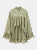 Ensemble deux pièces en mousseline de soie : Cape volantée et robe sans manches