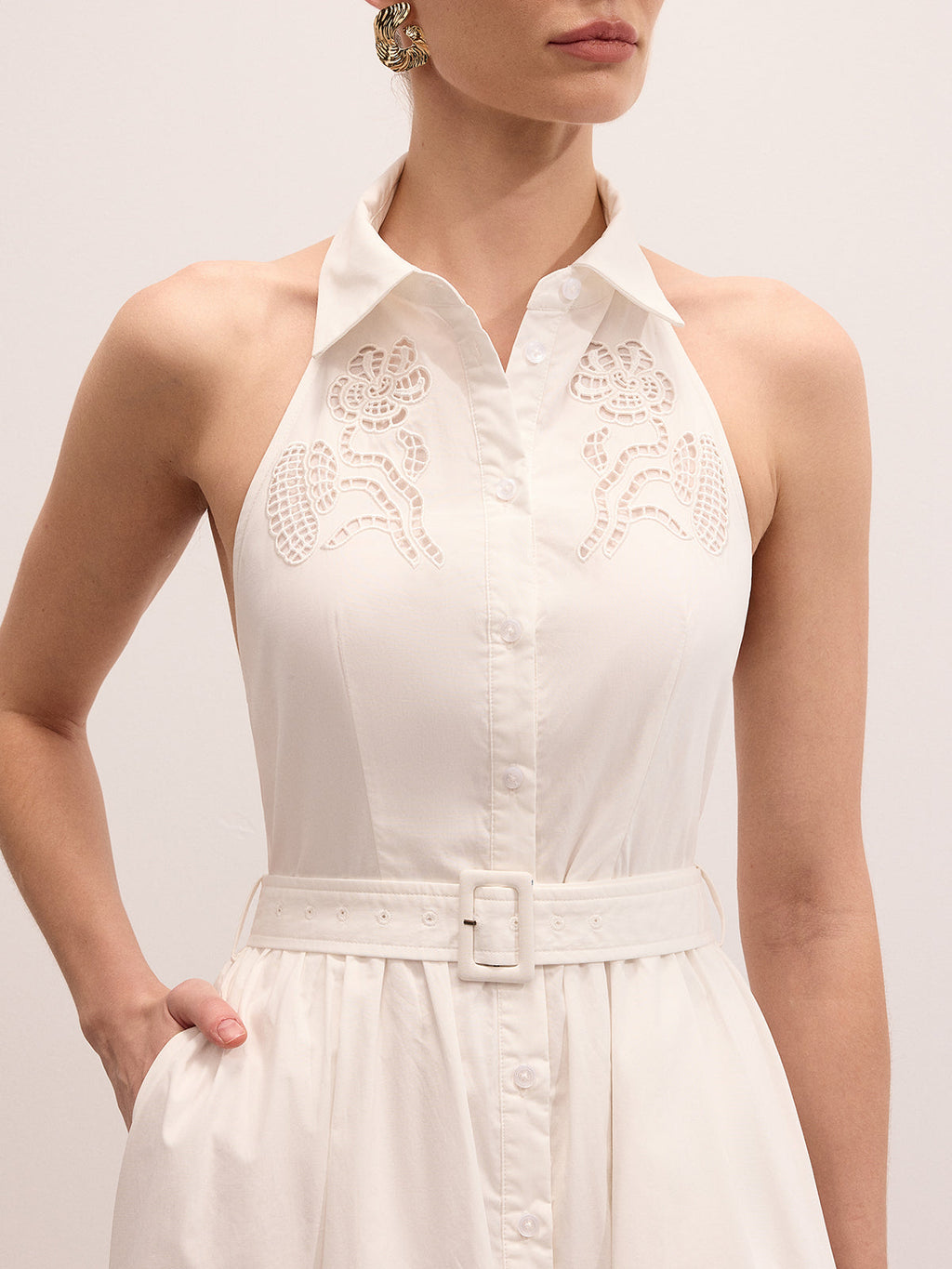 Robe longue bustier brodée en coton avec ceinture