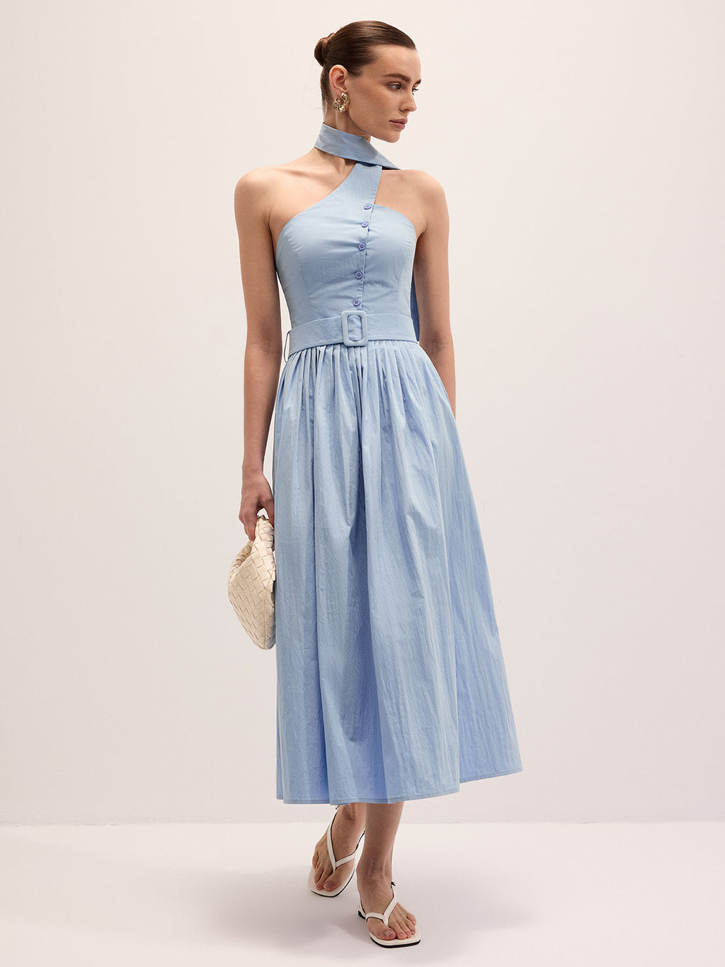 Maxikleid aus Baumwollmischung mit Neckholder und Gürtel