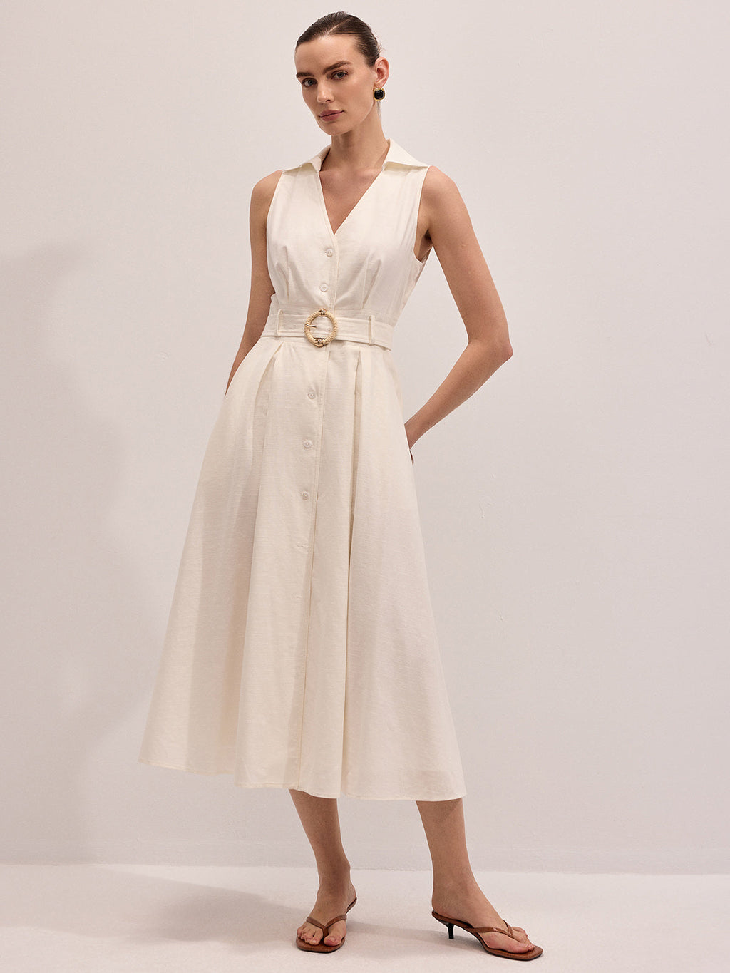 Baumwoll-Leinen-Midikleid ohne Ärmel mit Gürtel