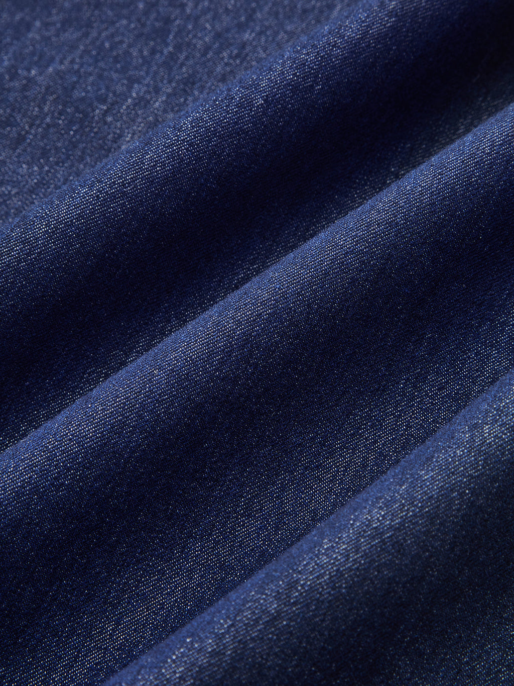 Pantalon ample croisé avec ceinture à boucle