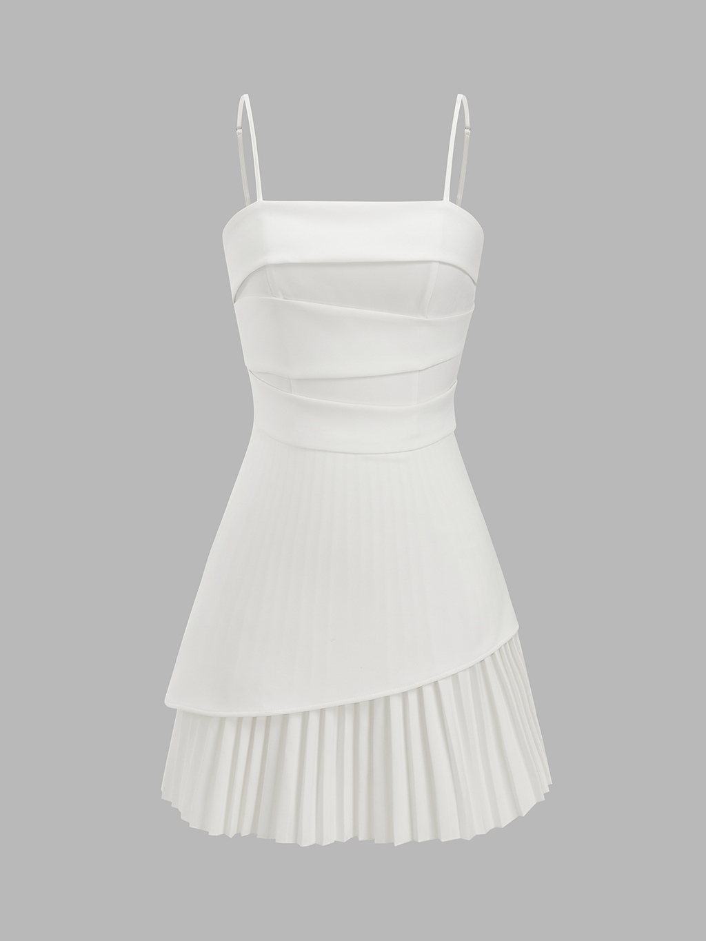 Mini-robe asymétrique à bretelles et ourlet plissé