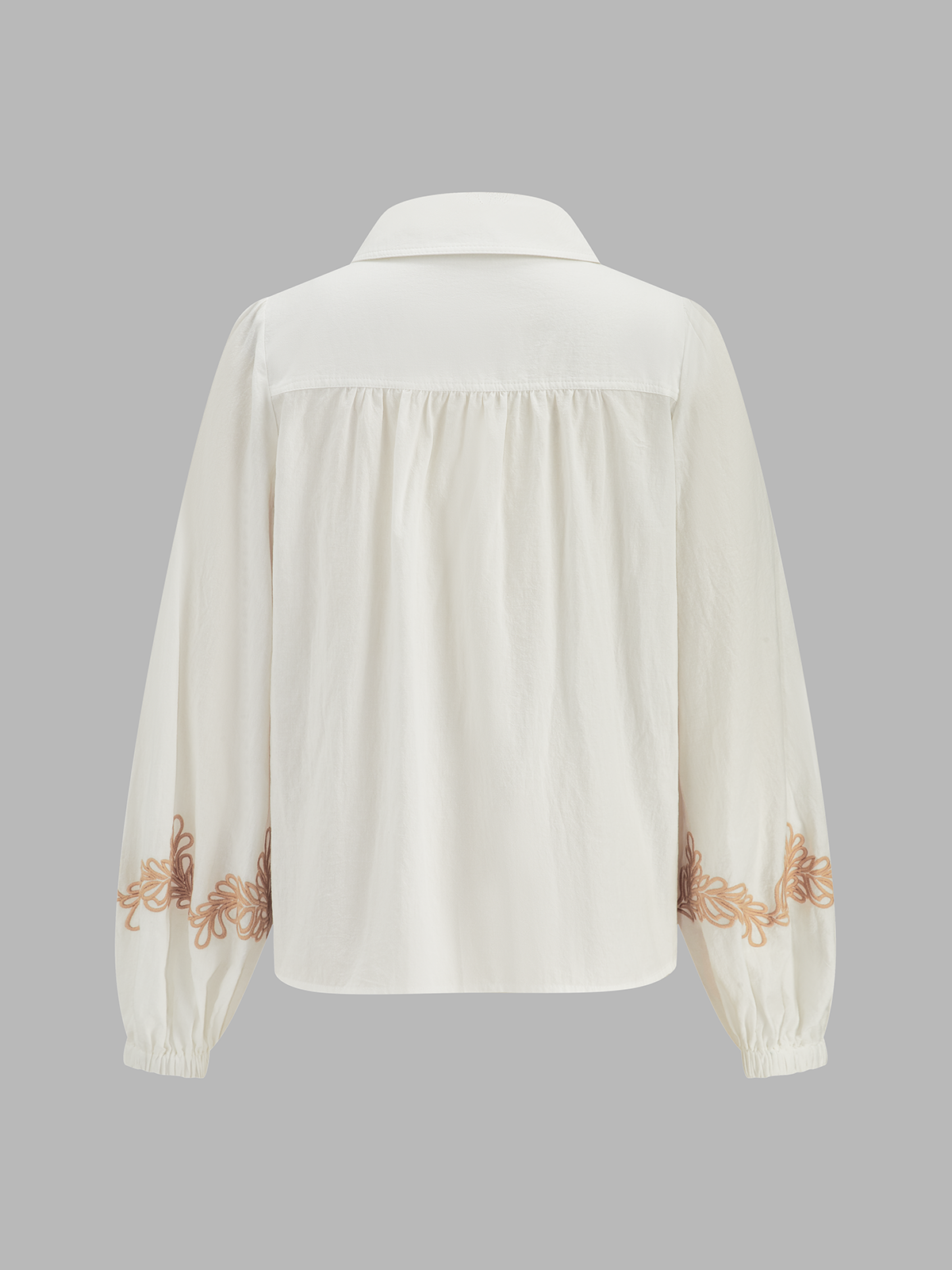 Ensemble Chemise Brodé en Coton et Short Ceinturé