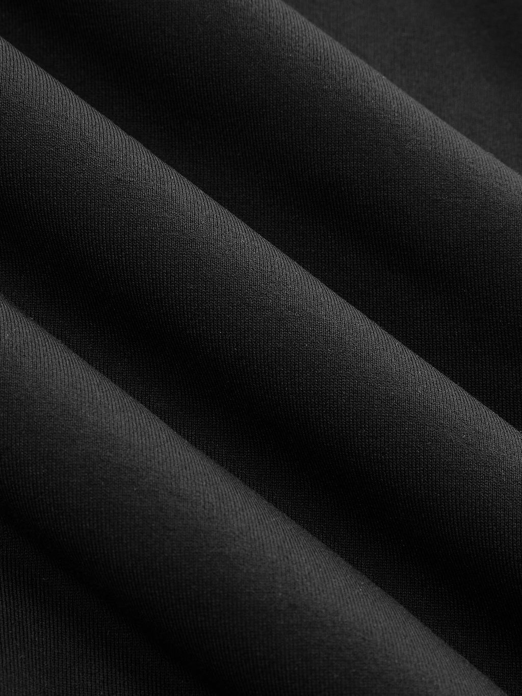 Schulterfreie, bauchfreie Bluse mit Spitze