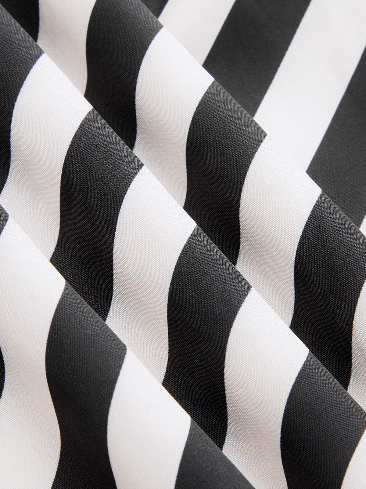 Neckholder gestreiftes rückenfreies Maxikleid