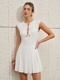 Ärmelloses Falten-Minikleid mit Horsebit-Detail