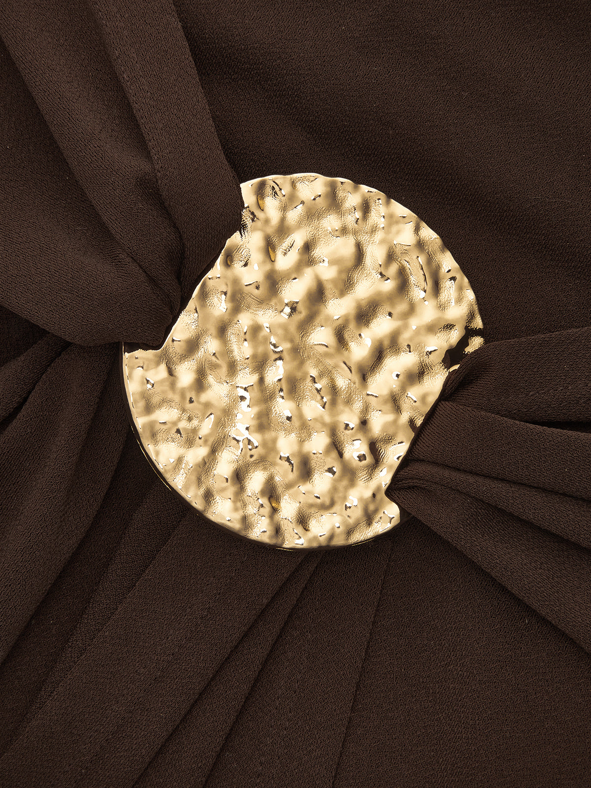 Kurzes, figurbetontes Mini-Kleid mit Schnalle
